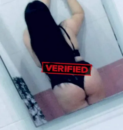 Lily wetpussy Prostituta Real